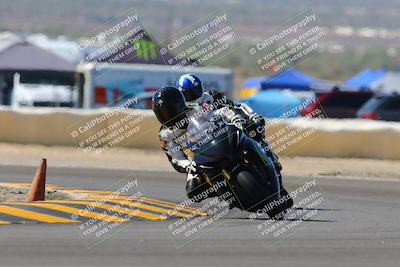 media/Oct-09-2022-SoCal Trackdays (Sun) [[95640aeeb6]]/Turn 2 (1110am)/